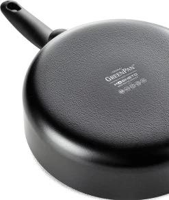 GreenPan Cambridge Hapjespan Met Deksel 28cm - Zwart - Inductie - PFAS-vrij 29 GreenPan Cambridge Hapjespan Met Deksel 28cm - Zwart - Inductie - PFAS-vrij -Aanbiedingen Tefal Winkel 1020x1200