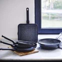 BK Universe Wok Ø 28cm - Inductie - Anti-aanbak - PFAS-vrij 15 BK Universe Wok Ø 28cm - Inductie - Anti-aanbak - PFAS-vrij -Aanbiedingen Tefal Winkel 1200x1200 179