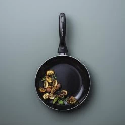 VitaVerde Expert Koekenpannenset Ø 24cm + Ø 28cm - Zwart - Inductie - PFAS-vrij -Aanbiedingen Tefal Winkel 1200x1200 420