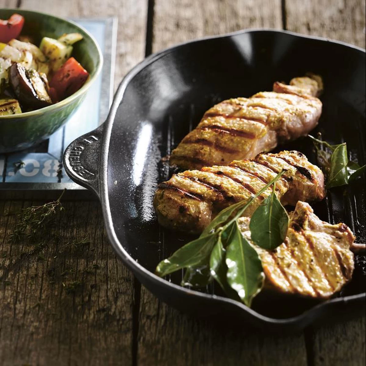 Le Creuset Gietijzeren Vierkante Grillpan - 26cm - Mat Zwart 2 Le Creuset Gietijzeren Vierkante Grillpan - 26cm - Mat Zwart - Afbeelding 2