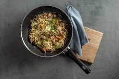 Sola Hapjespan Stonehenge - Ø 28 Cm - Zwart/wit - Aluminium - Antiaanbaklaag 11 Sola Hapjespan Stonehenge - Ø 28 Cm - Zwart/wit - Aluminium - Antiaanbaklaag -Aanbiedingen Tefal Winkel 1200x799 51