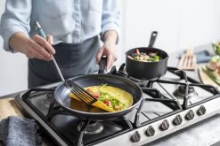 GreenPan Memphis Hapjespan 28cm - Zwart - Inductie - PFAS-vrij 27 GreenPan Memphis Hapjespan 28cm - Zwart - Inductie - PFAS-vrij -Aanbiedingen Tefal Winkel 1200x800 202