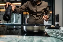 Soenil By ISENVI - Koekenpan Inductie - 24 CM - Keramische Pan - RVS Handgreep 11 Soenil By ISENVI - Koekenpan Inductie - 24 CM - Keramische Pan - RVS Handgreep -Aanbiedingen Tefal Winkel 1200x800 59