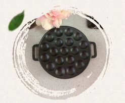 YUGN BLACK Poffertjespan Poffertjesmaker 6 Delige Set - 19 Poffertjes Incl Doseerfles Kwast Poffertjesvork Siliconen Ovenwanten - Platte Onderkant Poffertjespan Inductie Poffertjespan Elektrisch - Cadeau Tip -Aanbiedingen Tefal Winkel 1200x993 1